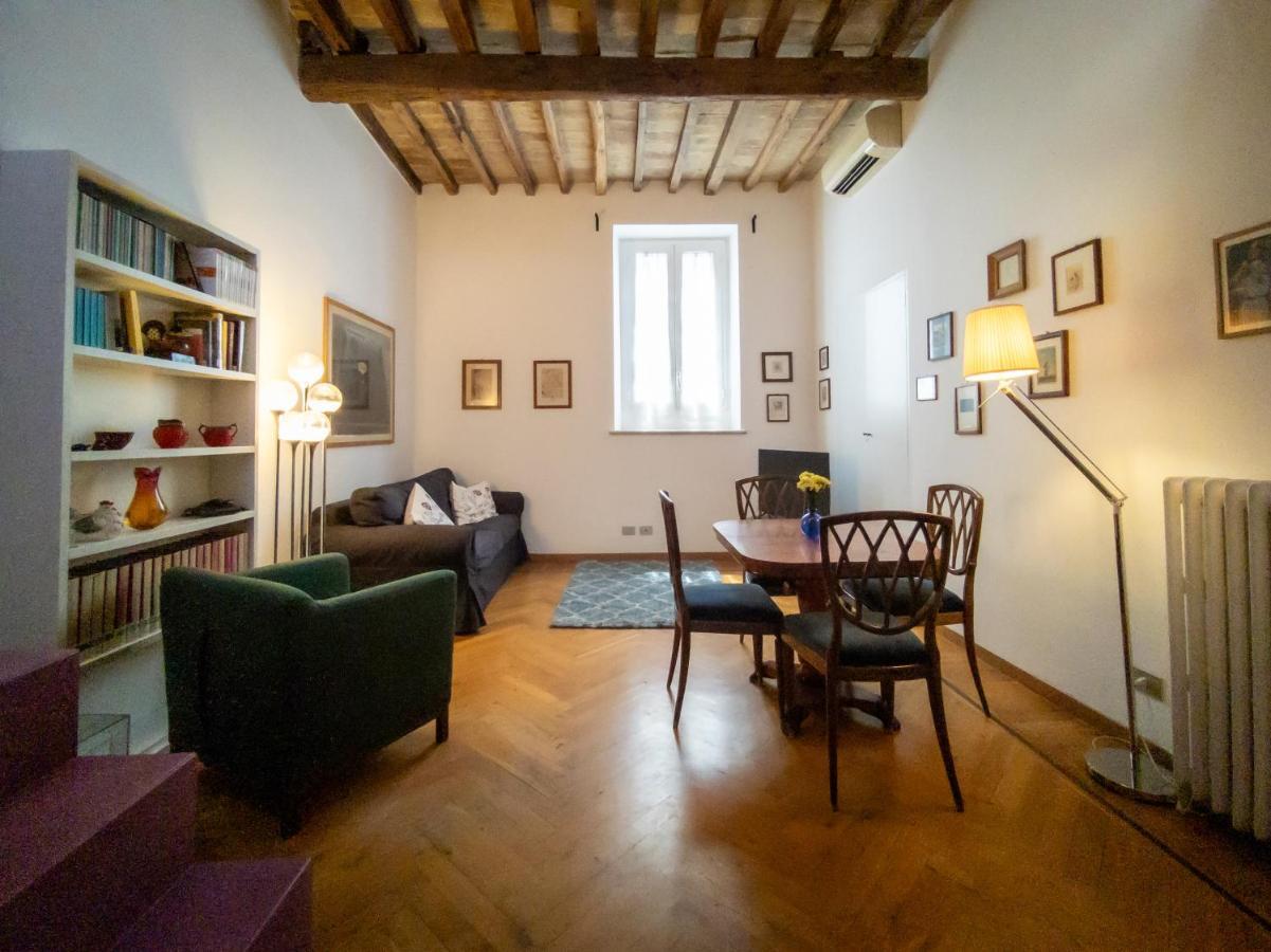 Raffaello Terrace - Near Piazza Navona Apartment